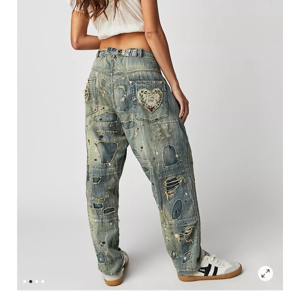 RARE Magnolia Pearl Patchwork Boyfriend Jeans—NWT - Picture 3 of 17